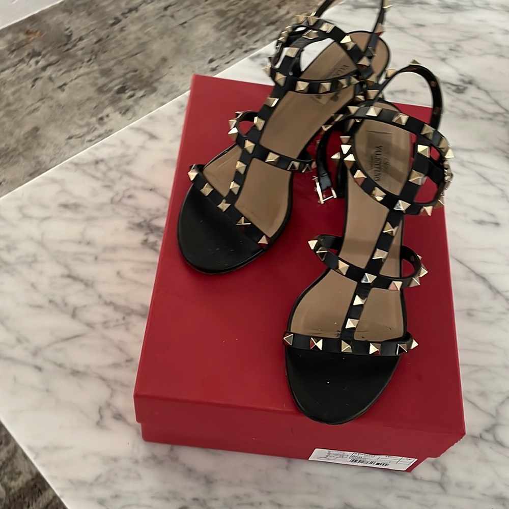Valentino stud anchor strap shoe